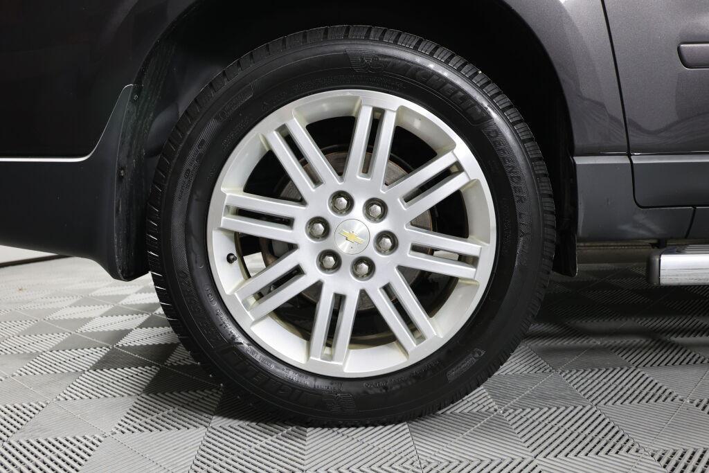 used 2013 Chevrolet Traverse car, priced at $9,495