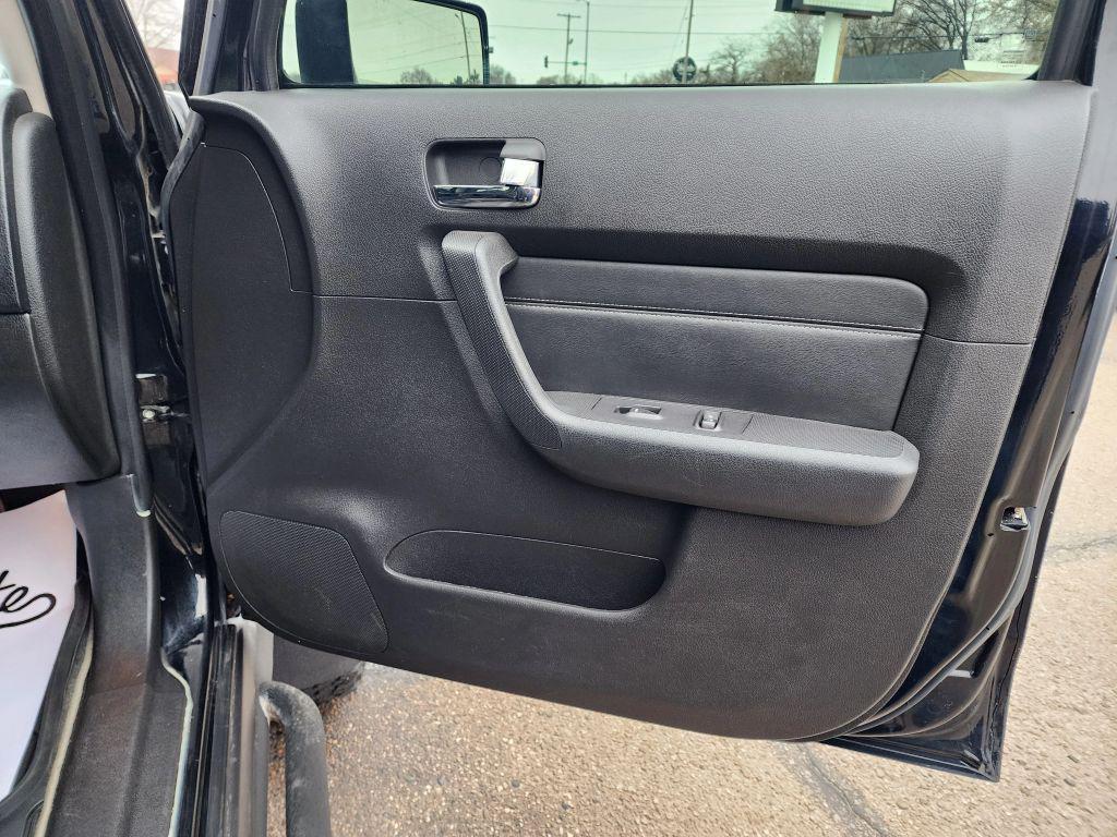 used 2006 Hummer H3 car, priced at $16,900