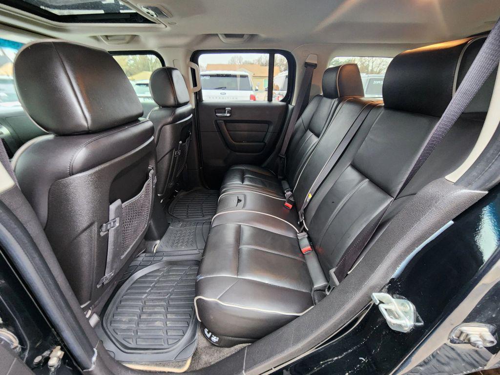 used 2006 Hummer H3 car, priced at $16,900