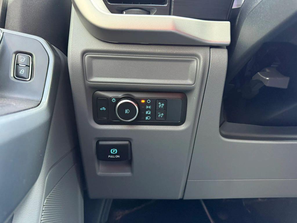 used 2021 Ford F-150 car, priced at $25,900
