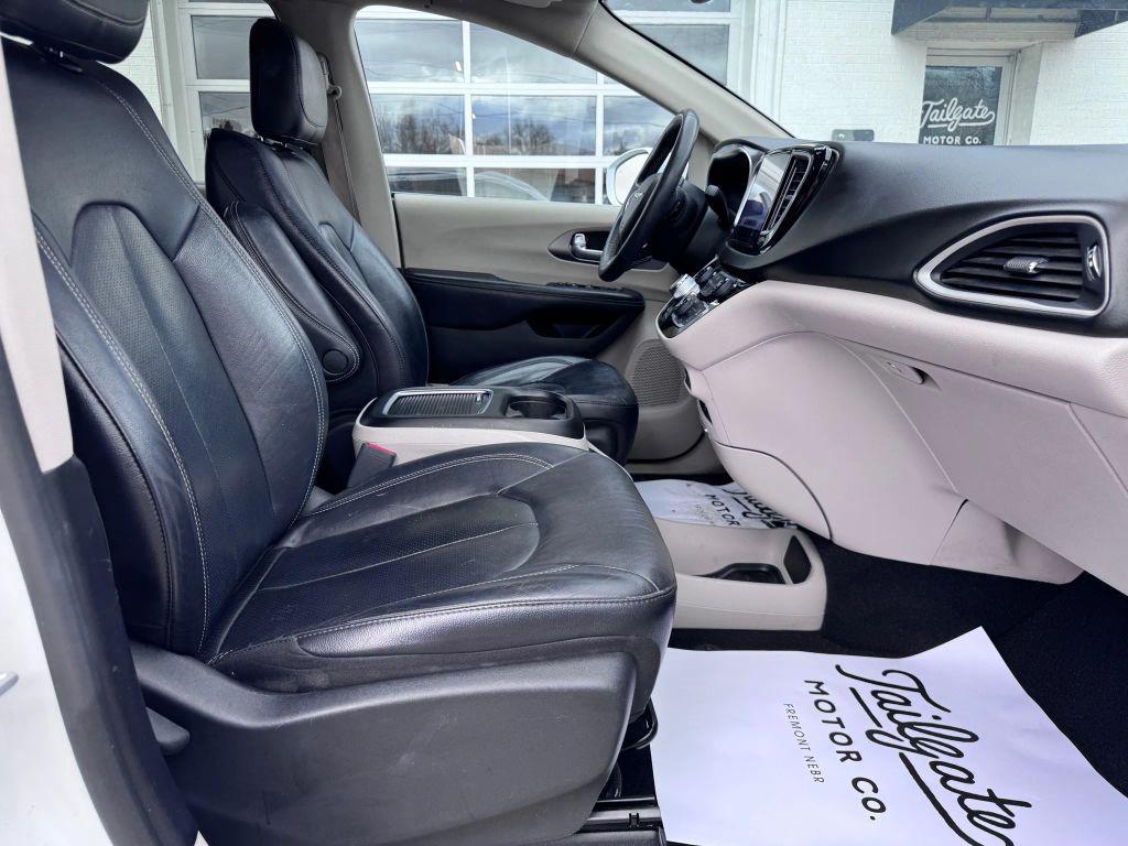 used 2022 Chrysler Pacifica car, priced at $17,900