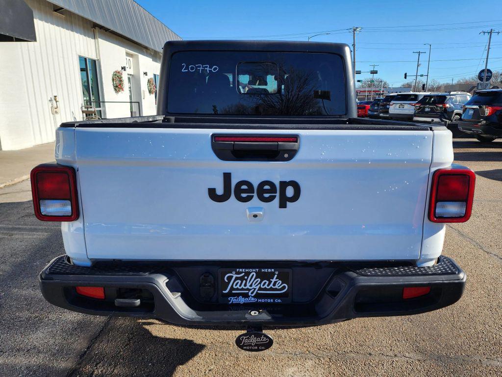 used 2025 Jeep Gladiator car, priced at $32,995