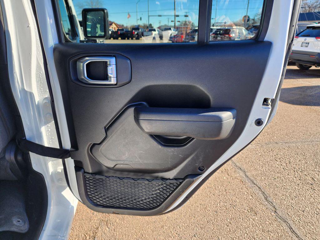 used 2025 Jeep Gladiator car, priced at $32,995