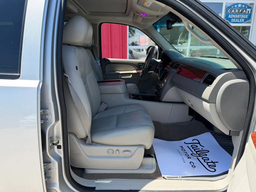 used 2011 GMC Yukon car, priced at $8,995