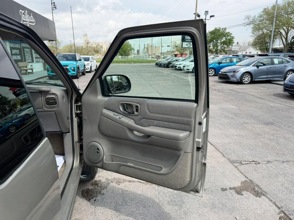 used 1998 GMC Sonoma car, priced at $9,900