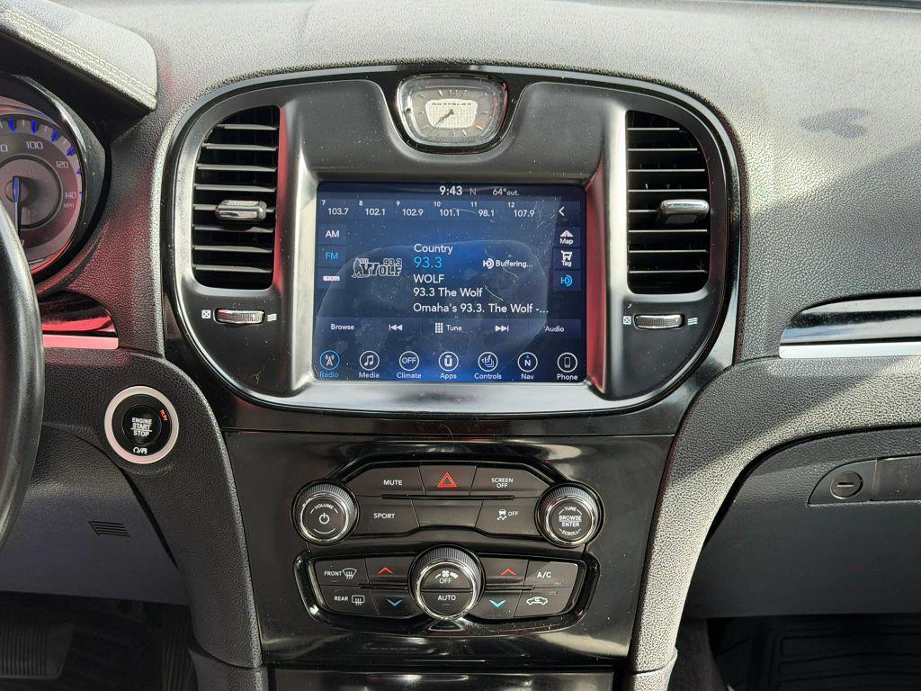 used 2017 Chrysler 300 car