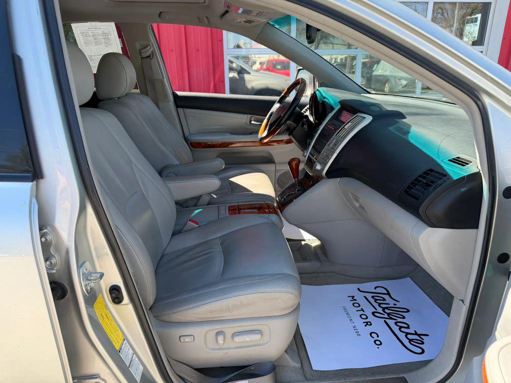 used 2006 Lexus RX 330 car, priced at $11,900