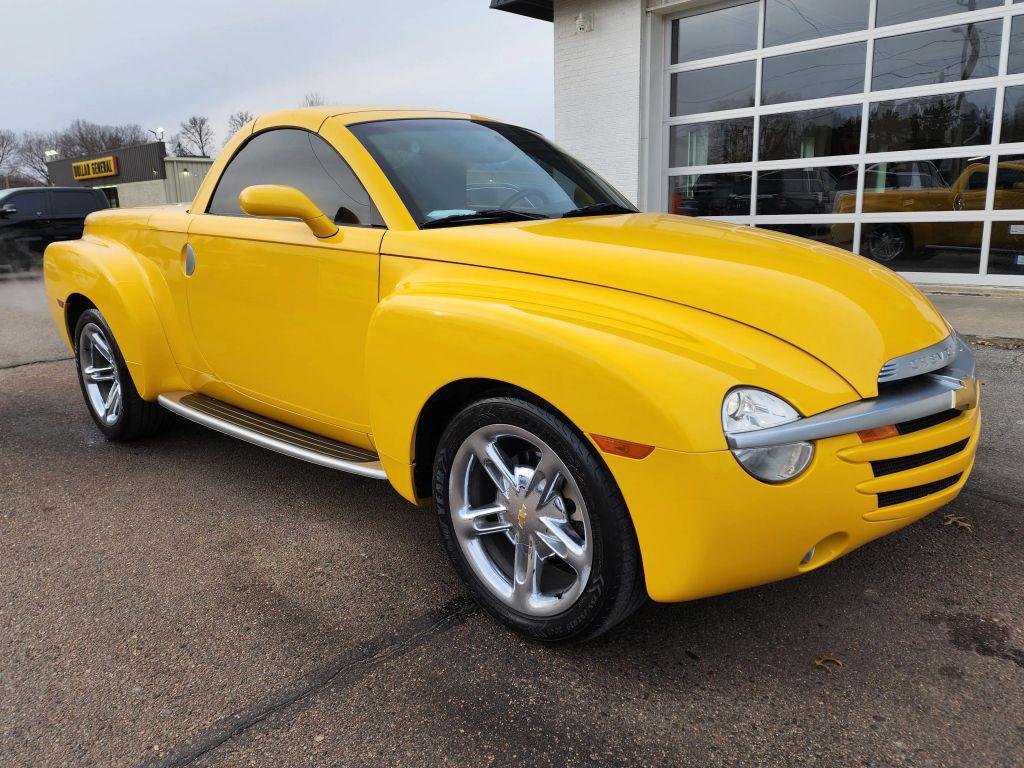 used 2004 Chevrolet SSR car, priced at $28,940