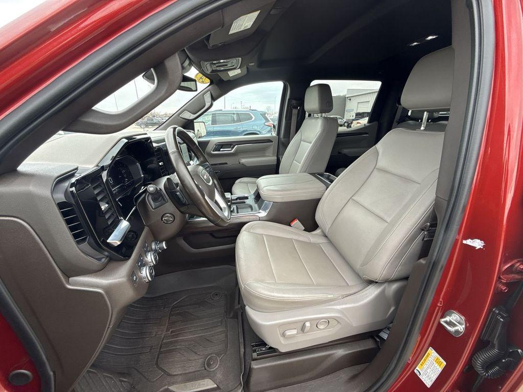 used 2024 GMC Sierra 1500 car, priced at $41,101