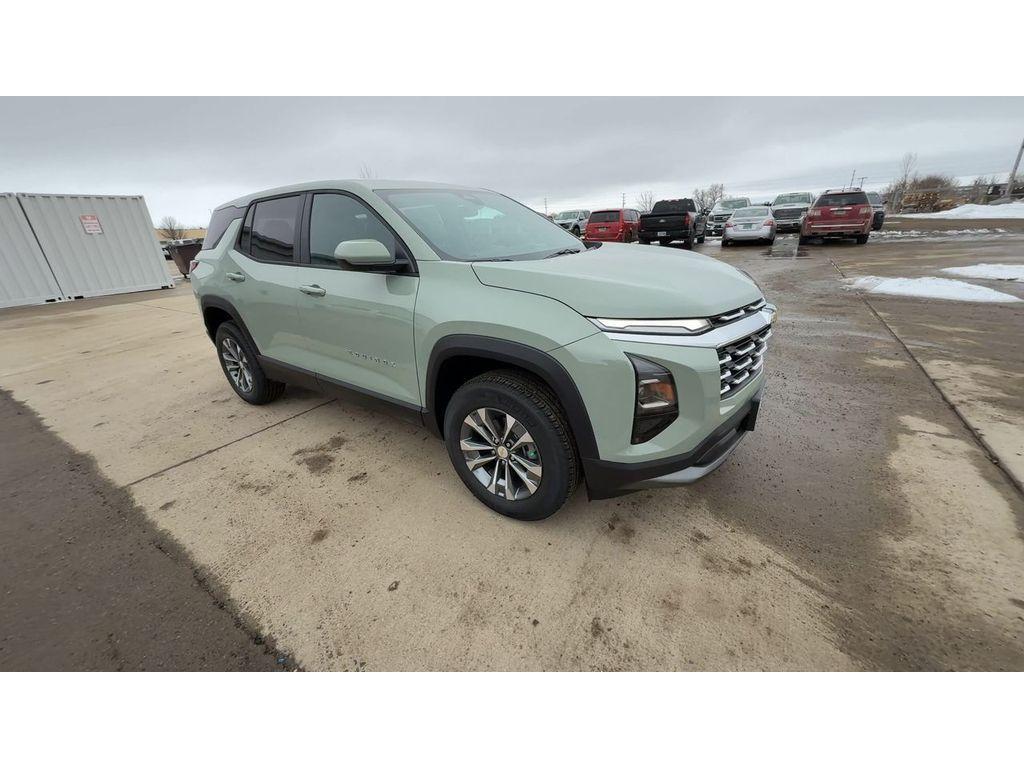 new 2026 Chevrolet Equinox car, priced at $32,395