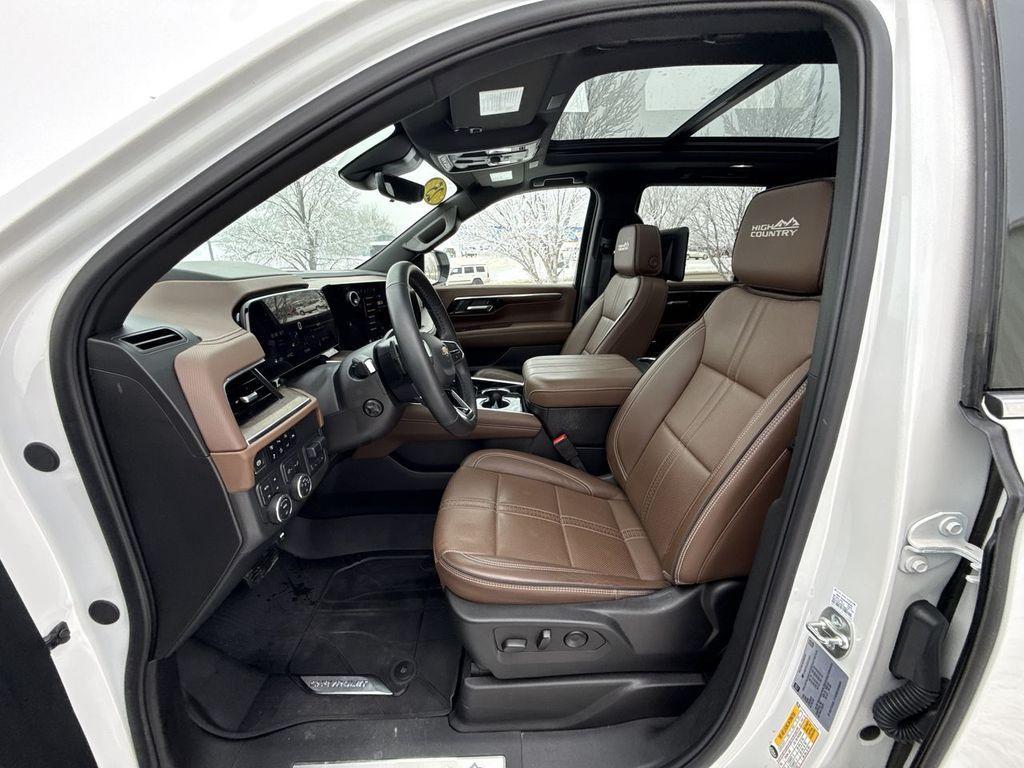 used 2025 Chevrolet Tahoe car, priced at $78,992