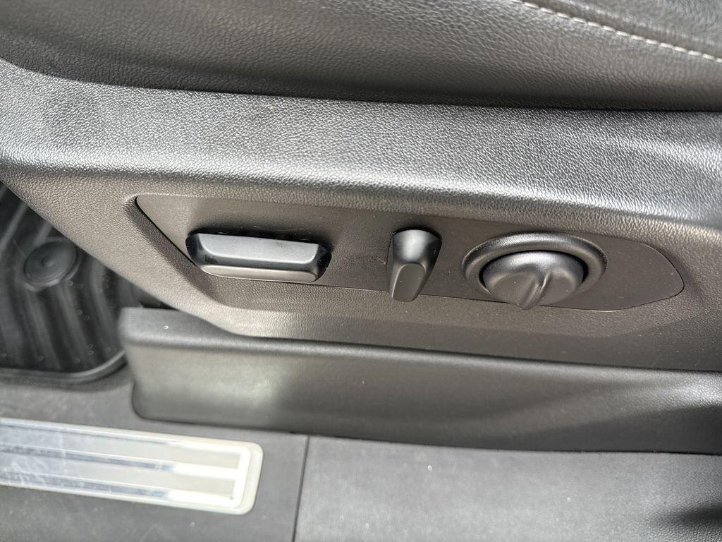 used 2021 Chevrolet Silverado 1500 car, priced at $39,492