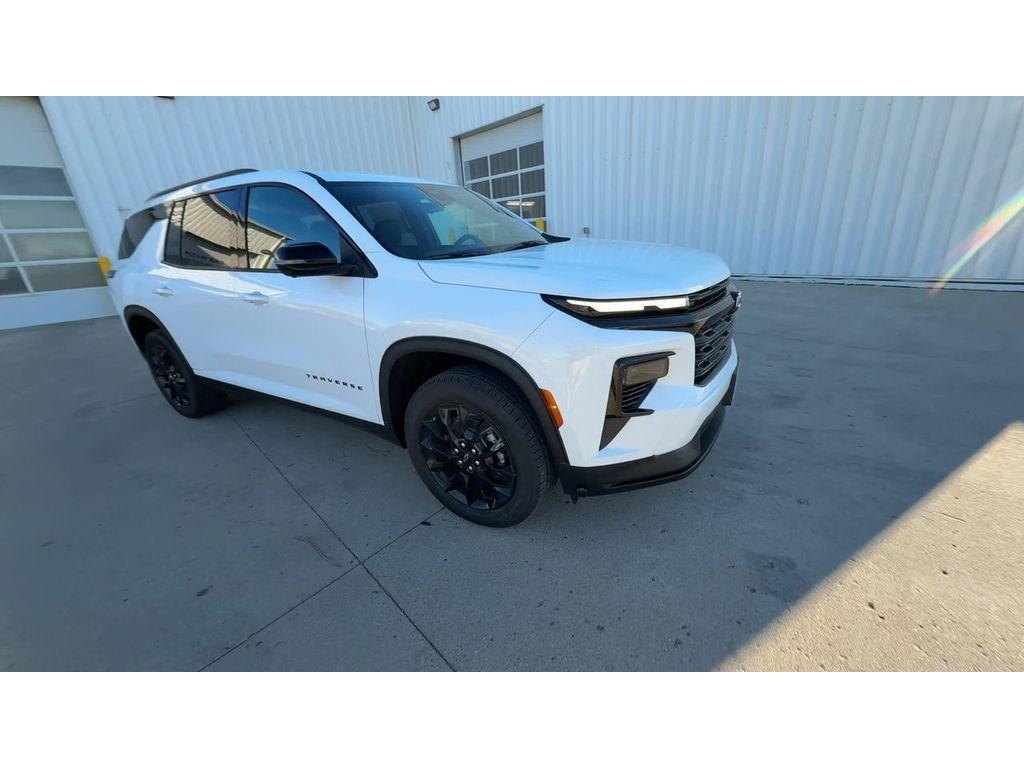 new 2026 Chevrolet Traverse car, priced at $46,995