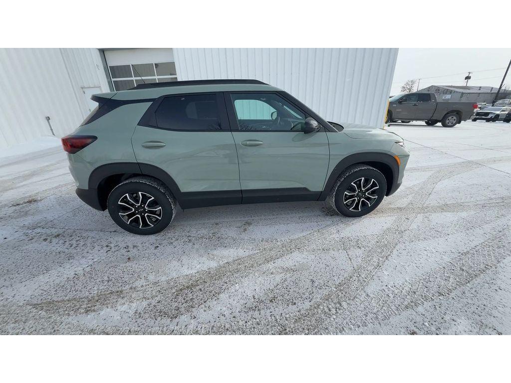 new 2026 Chevrolet TrailBlazer car, priced at $33,445