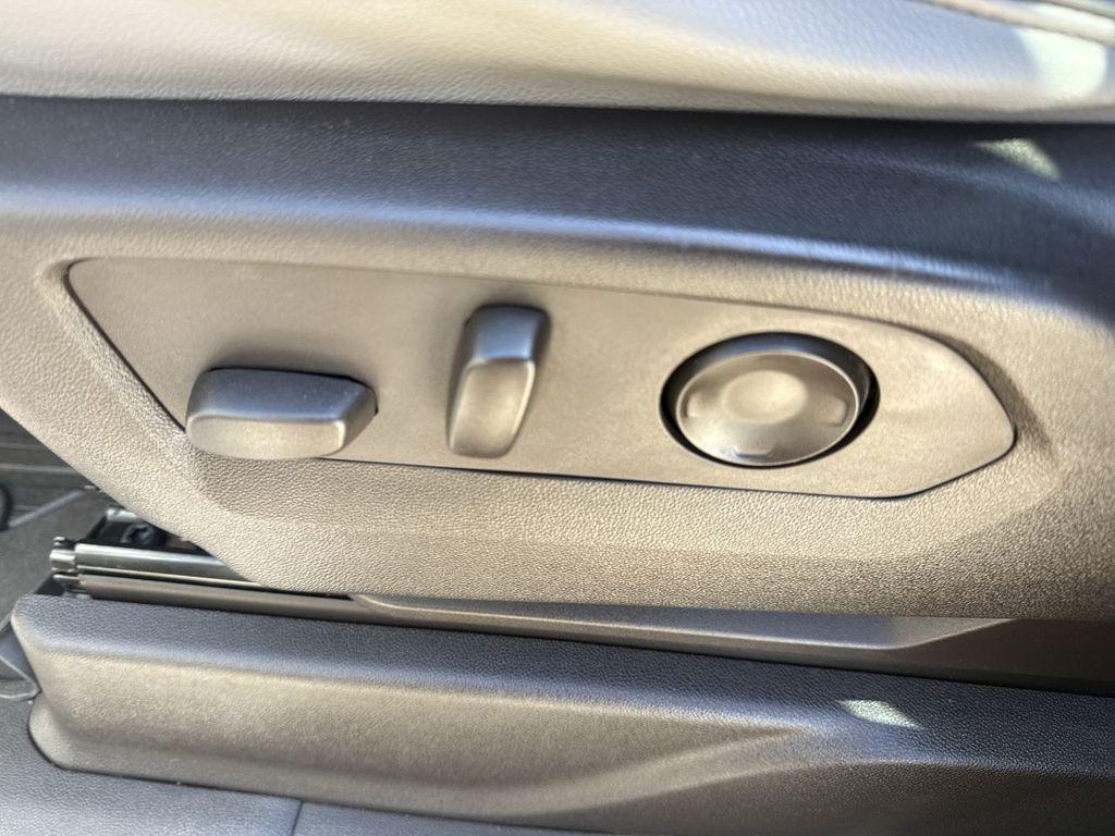 used 2021 GMC Yukon XL car, priced at $40,312