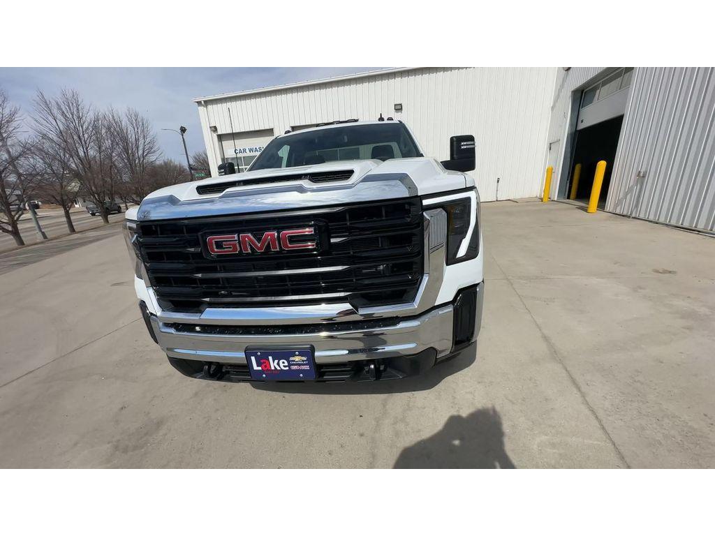 new 2025 GMC Sierra 2500 car, priced at $53,000