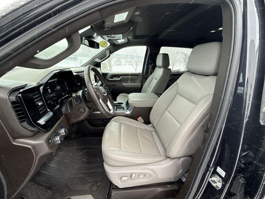 used 2025 GMC Sierra 1500 car, priced at $48,093