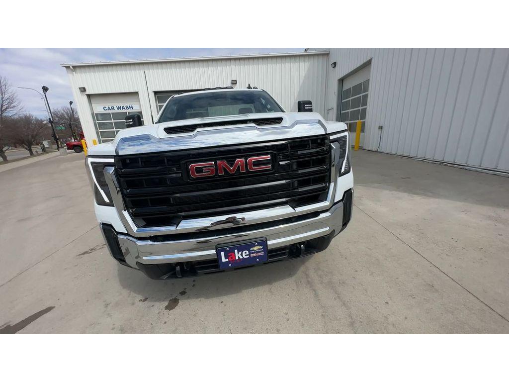 new 2025 GMC Sierra 2500 car, priced at $49,900