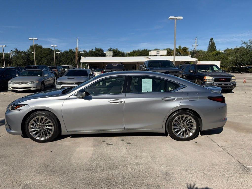 used 2022 Lexus ES 350 car, priced at $41,250