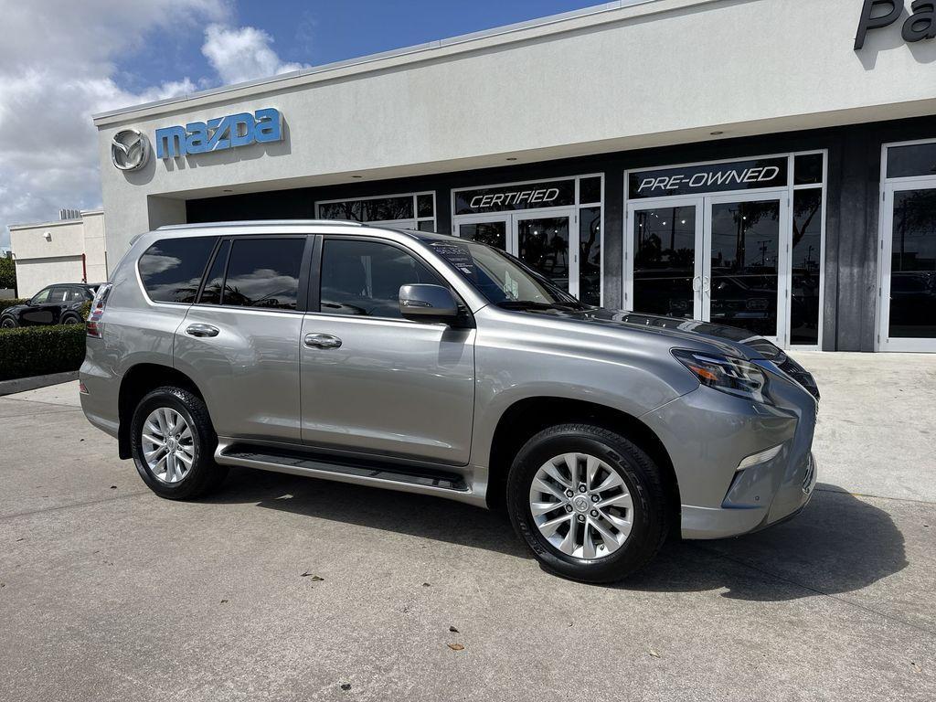 used 2023 Lexus GX 460 car, priced at $53,978