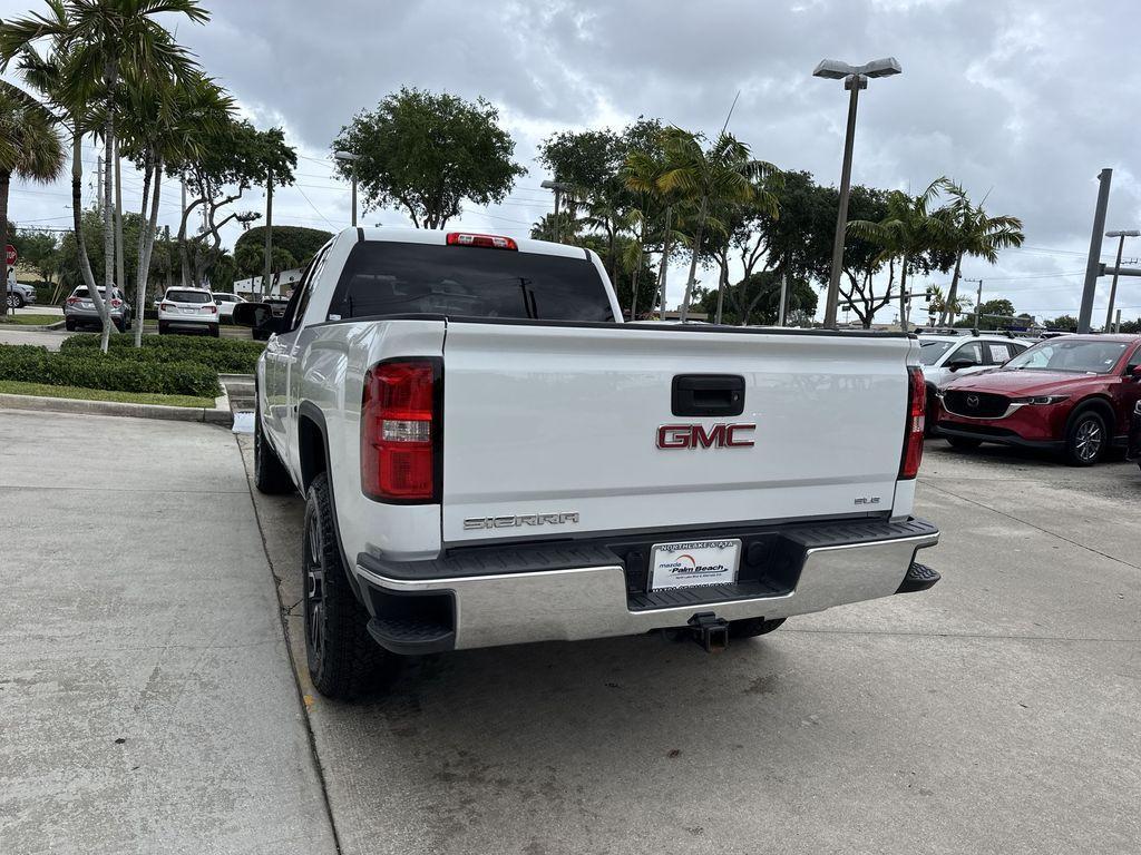 used 2018 GMC Sierra 1500 car, priced at $19,495