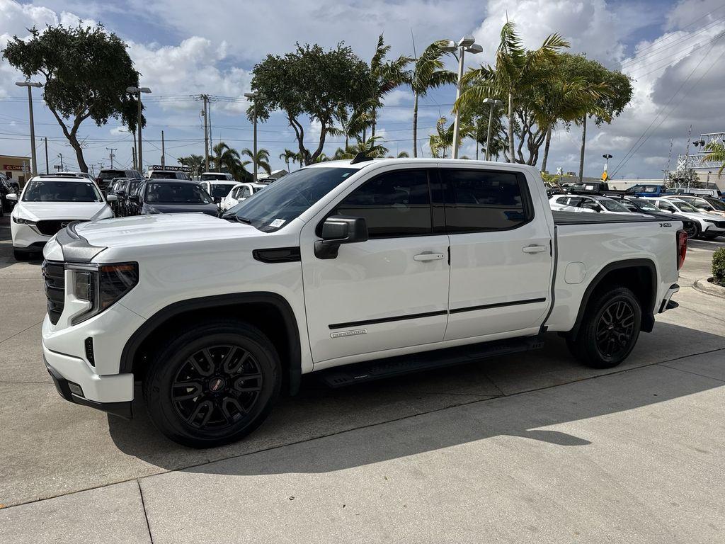 used 2023 GMC Sierra 1500 car, priced at $37,499