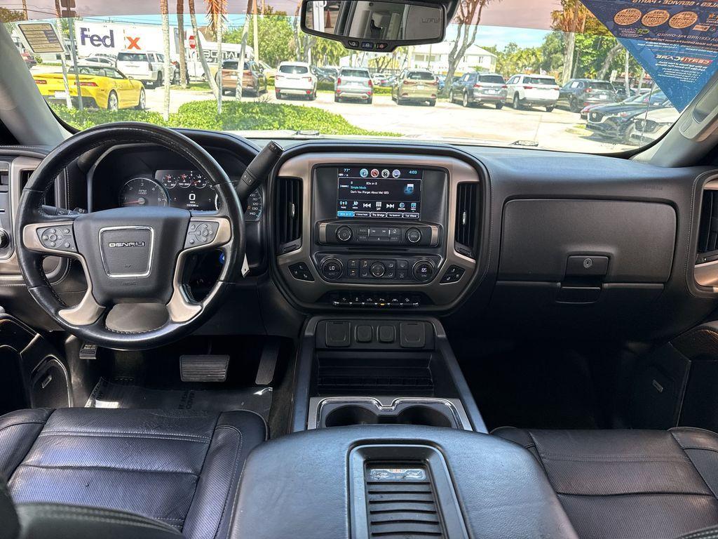 used 2018 GMC Sierra 1500 car, priced at $31,799