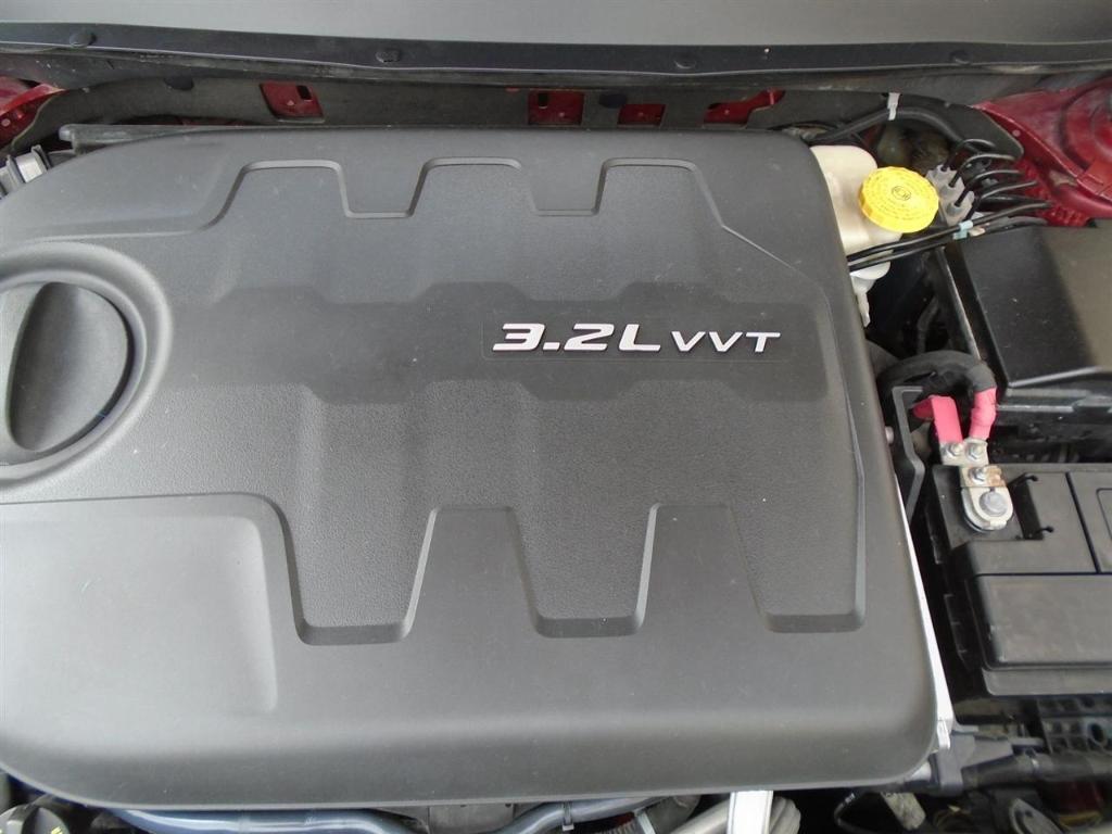 used 2014 Jeep Cherokee car, priced at $9,995