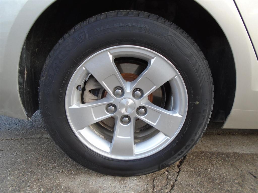 used 2013 Chevrolet Malibu car, priced at $6,995