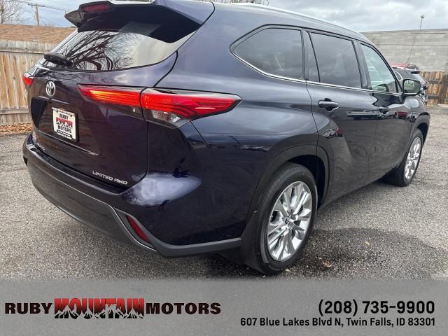 used 2023 Toyota Highlander car, priced at $37,199