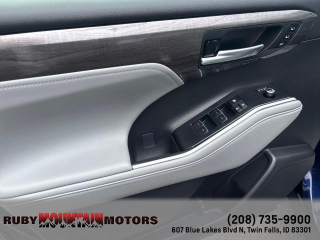 used 2023 Toyota Highlander car, priced at $37,199