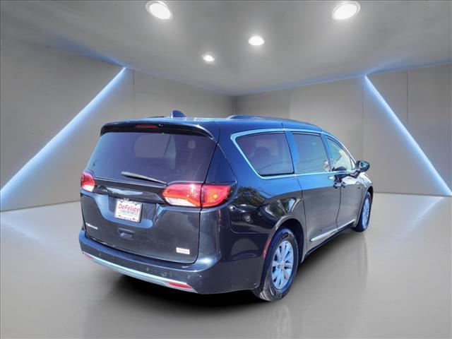 used 2017 Chrysler Pacifica car, priced at $13,995