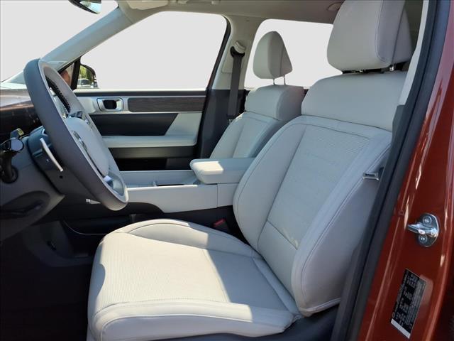 used 2024 Hyundai Santa Fe car, priced at $39,995