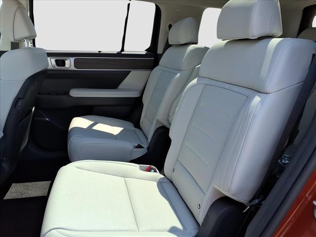 used 2024 Hyundai Santa Fe car, priced at $39,995