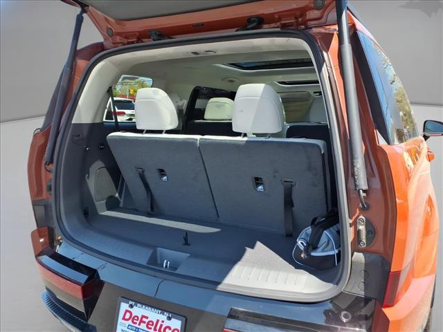 used 2024 Hyundai Santa Fe car, priced at $39,995