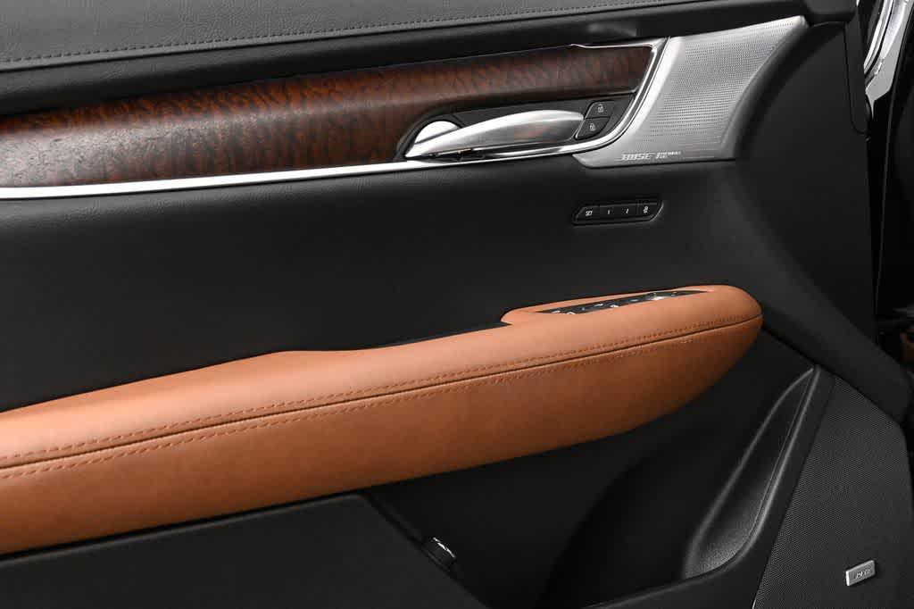 new 2025 Cadillac XT5 car, priced at $53,964