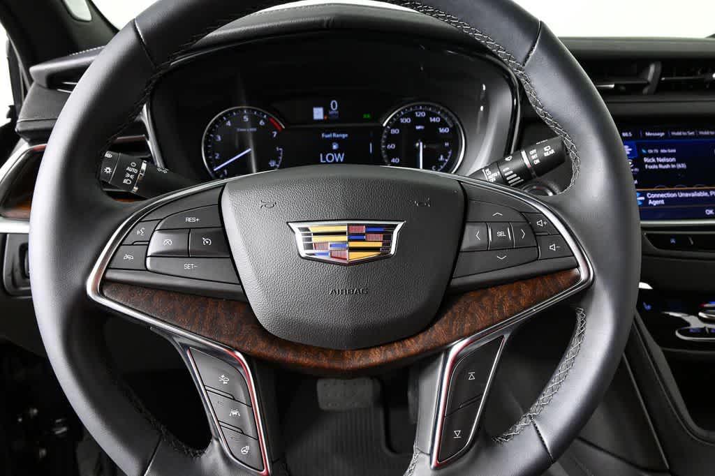 new 2025 Cadillac XT5 car, priced at $53,964
