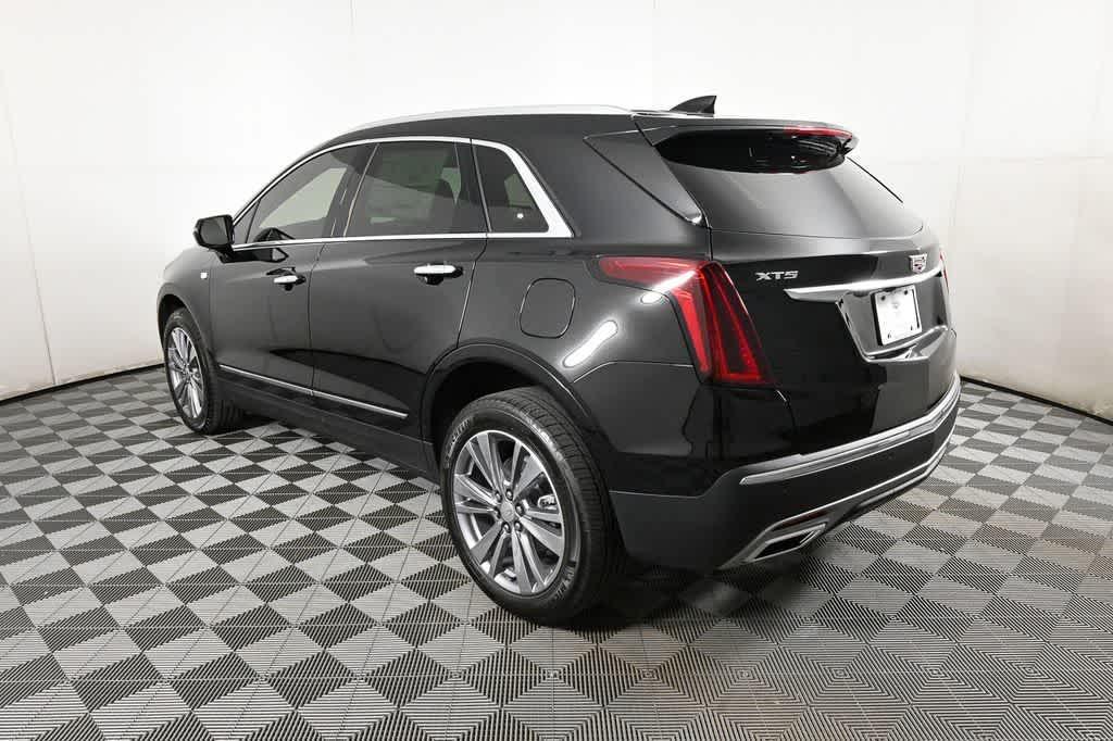 new 2025 Cadillac XT5 car, priced at $53,964