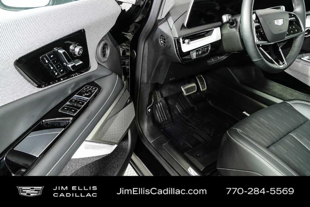 used 2025 Cadillac OPTIQ car, priced at $44,395