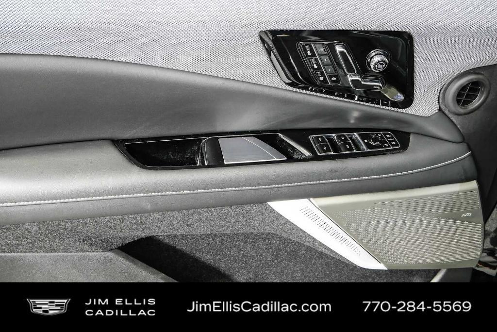 used 2025 Cadillac OPTIQ car, priced at $44,395