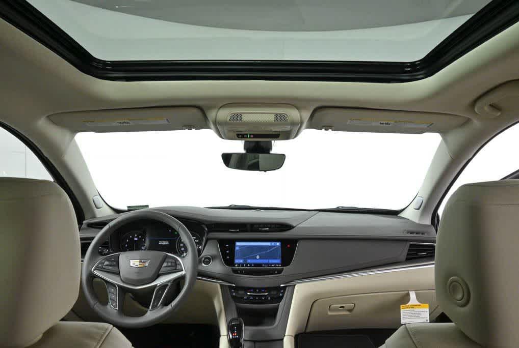 new 2024 Cadillac XT5 car, priced at $46,990