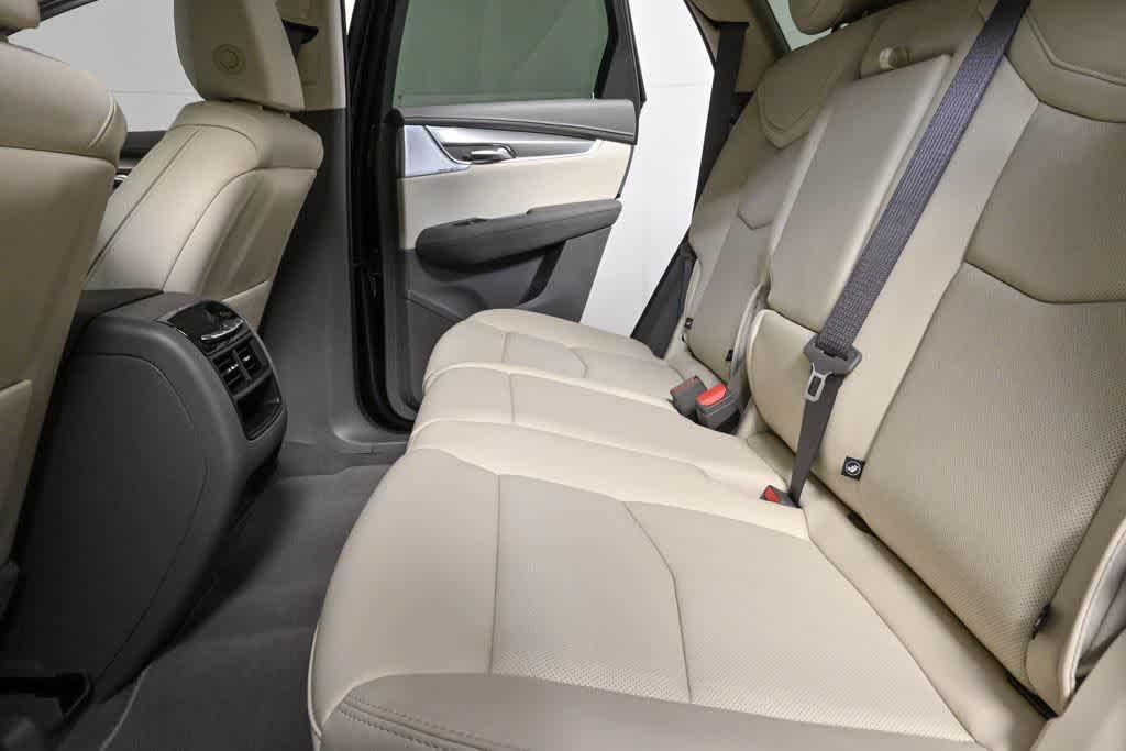 new 2024 Cadillac XT5 car, priced at $46,990