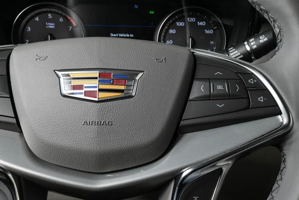 new 2024 Cadillac XT5 car, priced at $46,990