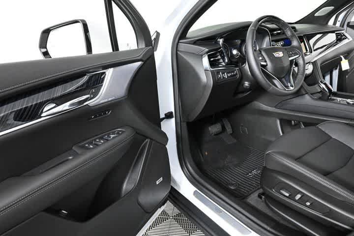 new 2025 Cadillac XT6 car, priced at $61,260