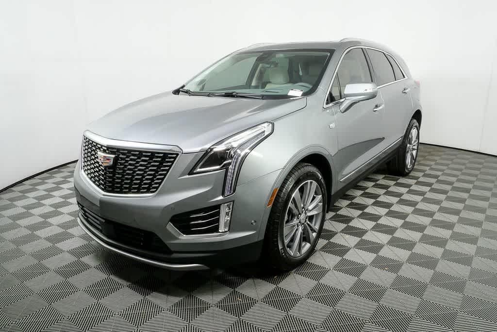 new 2026 Cadillac XT5 car, priced at $54,470