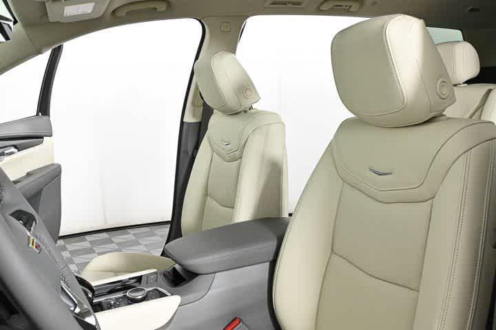 new 2025 Cadillac XT6 car, priced at $57,509