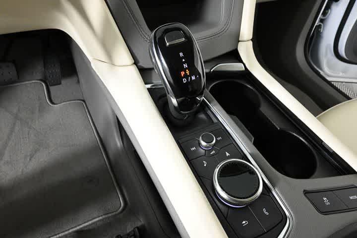 new 2025 Cadillac XT6 car, priced at $57,509