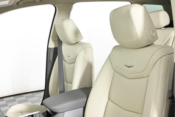 new 2025 Cadillac XT6 car, priced at $57,509