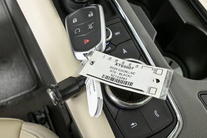 new 2025 Cadillac XT6 car, priced at $53,815