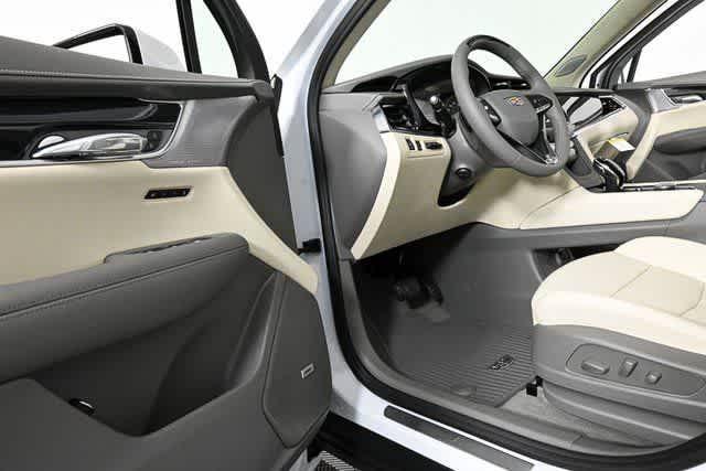 new 2025 Cadillac XT6 car, priced at $60,760